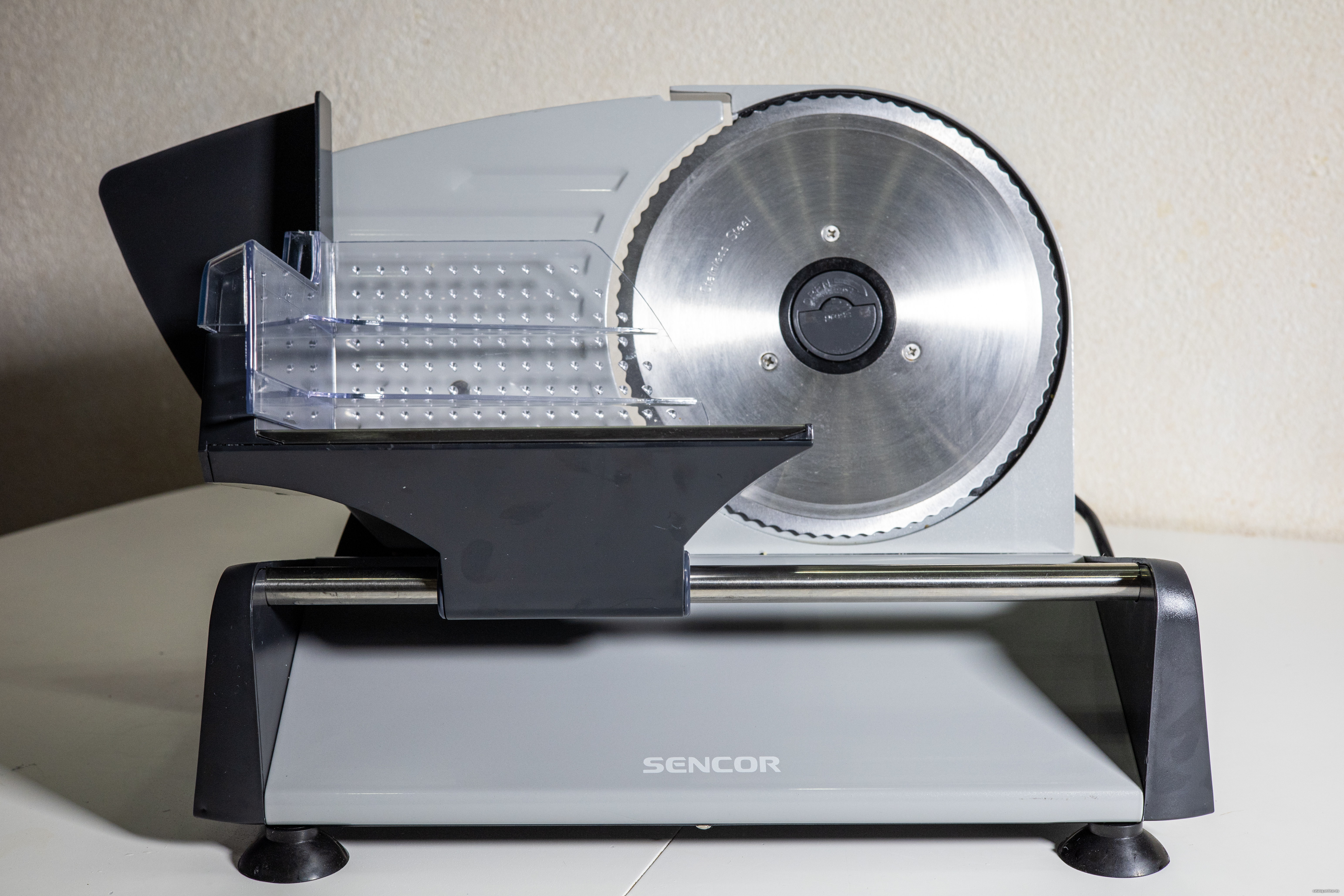 Ломтерезка Sencor SFS 4050SS Ломтерезка Sencor SFS 4050SS