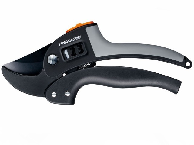 Секатор контактный FISKARS PowerStep с храповым механизмом - фото1 Секатор контактный FISKARS PowerStep с храповым механизмом - фото1