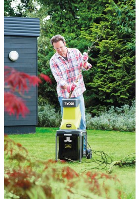 RYOBI RSH2545B, Измельчитель садовый сетевой, 2,5 кВт, диаметр веток до 45 мм, 40 л, 13,4 кг, арт 25502 фото-3