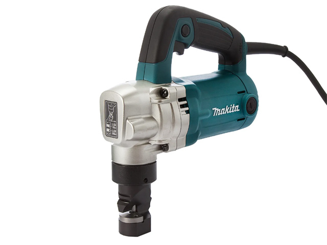 Makita JN3201J, Ножницы вырубные (высечные), 710Вт, 1300 об\м, рез-3.2 мм, 3.4 кг, Rреза-128мм, кейс (Makita JN 3201 J)